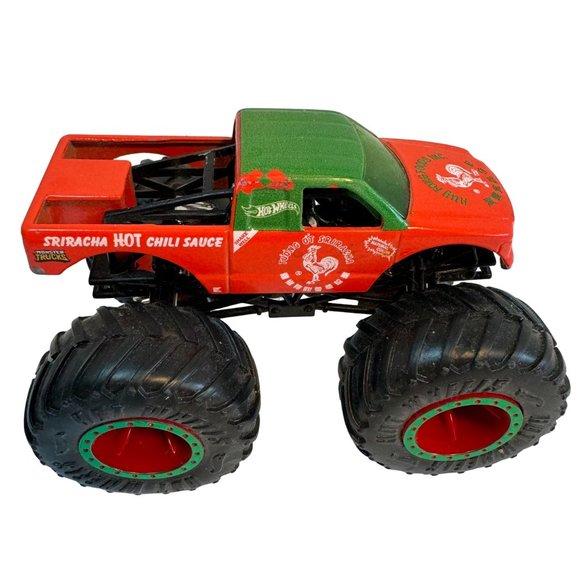 Mattel Hot Wheels Monster Trucks 1-64 Sriracha Jeep Baja Backdraft Skull Lot 5 - Picture 4 of 16